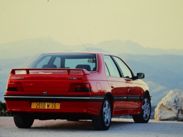 Peugeot 405 T16 &ndash; Rodzinny sportowiec